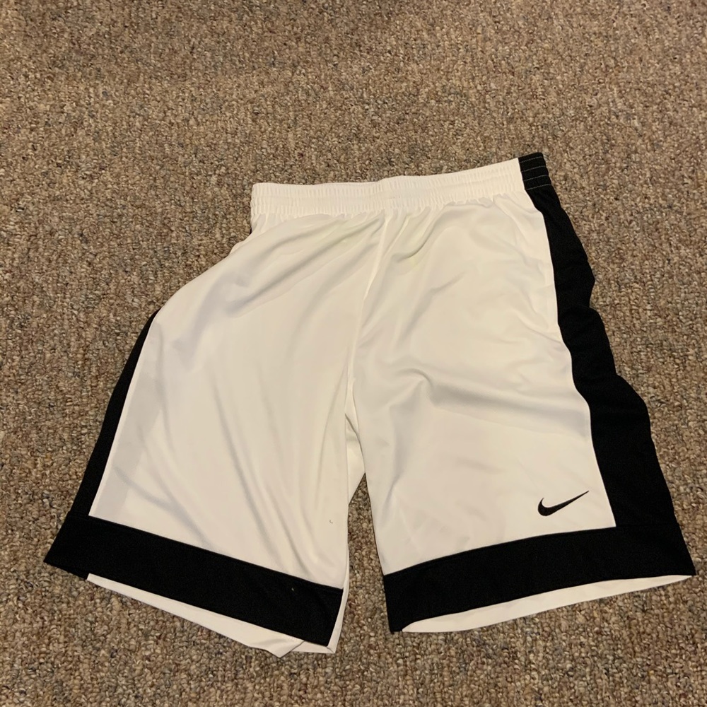 Nike shorts size large brand new